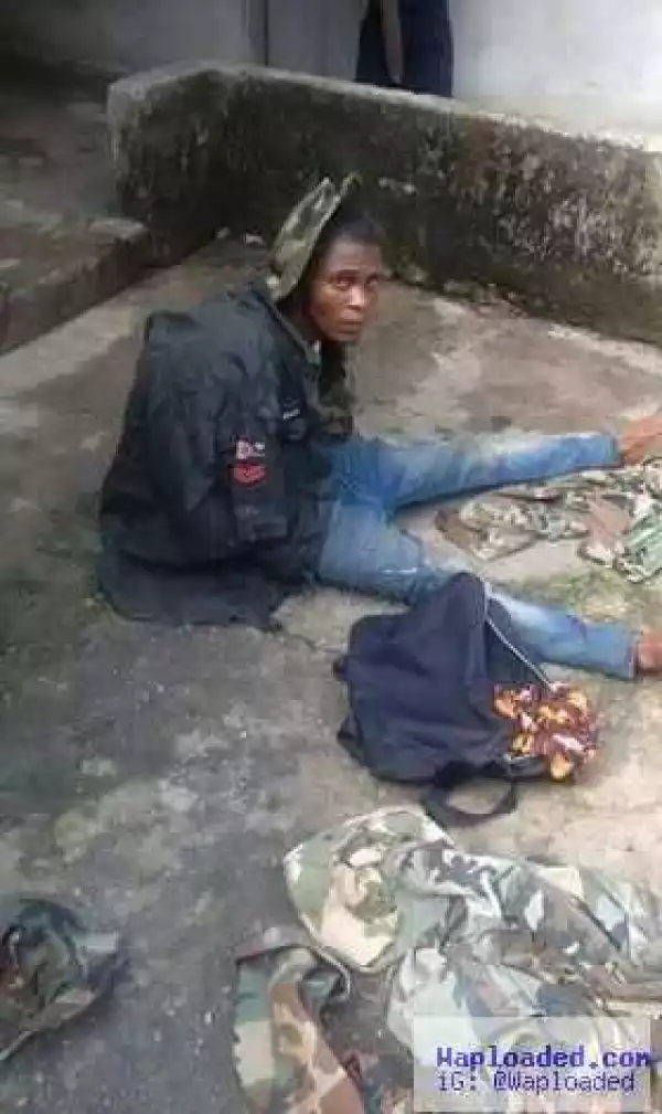 Re-run election: Alleged APC thug arrested with a gun, fake police and military uniforms in Rivers State